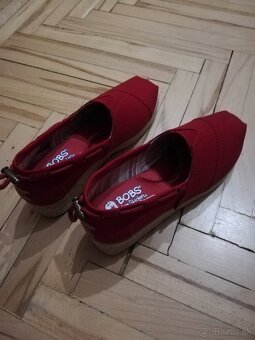 Skechers s pamäťovou penou veľkosť 37 - 4