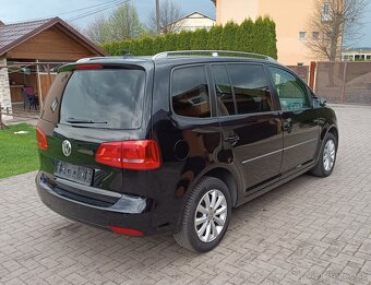 Volkswagen Touran 2,0 TDI, Highline, model 2014 - 4