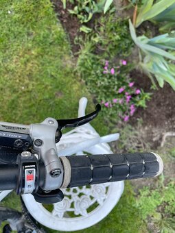 Predám bicykel SPECIALIZED - 4