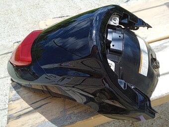 Predám diely na Suzuki VZR 1800 - 4