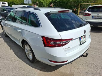ŠKODA SUPERB COMBI 2,0 TDi r.v. 2017 - 4