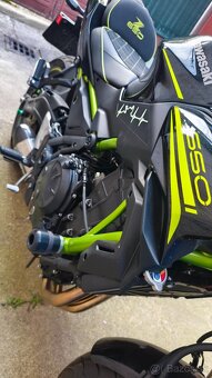 Kawasaki Z650 - 4