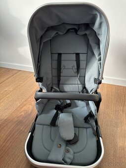 Moon Resea S - 4