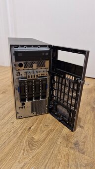 HP ProLiant Server Intel Xeon/32GB RAM - 4
