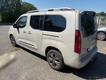 Toyota Proace city , benzin + automat , 23000km - 4