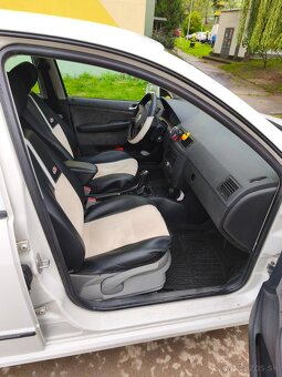 Škoda Fabia - 4