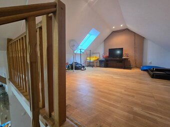 5 izbový podkrovný byt s parkovacím miestom - 4