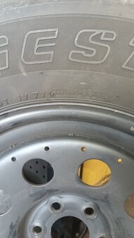 Nissan Pathfinder Navara - 4