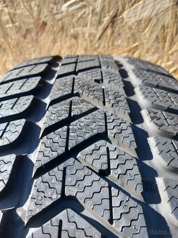 235/45 r19 zimne pneumatiky - 4
