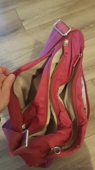 taška,/kabelka s mnohými priečinkami - 4