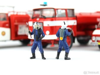 Ručne malované figúrky hasičov 1:43 - 4