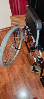 Predám invalidný vozík - 4