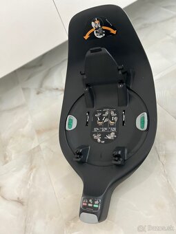 Predám rotačnú ISOFIX základňu Cybex - 4