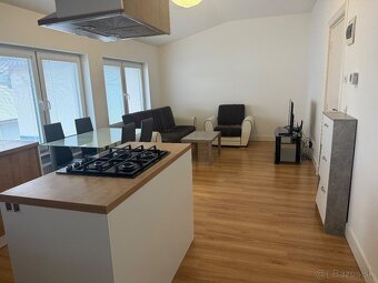 Prenájom  2 izbového bytu - 4