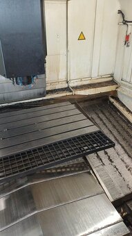 Obráběcí centrum (vertikální) HURON VX 15 (8848) - 4