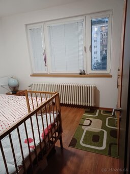 Prenajmem 1,5 izbovy byt - 4