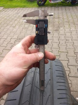 Pneumatiky letné - Hankook 225/55/R19 - 4
