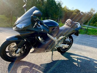 Honda CBR600 F4i - 4