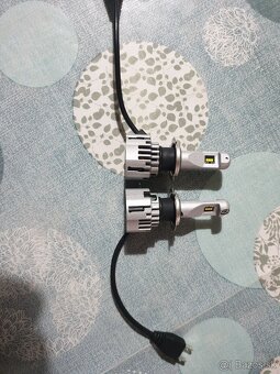 Predam nove led ziarovky H1,H4 H7,H8,H9,H11,H15,H16 HB3,HB4 - 4
