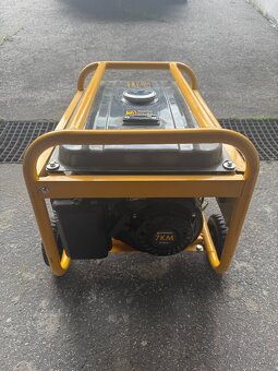 Elektrocentrála 3000 W – 230V / 12V Powermat - 4