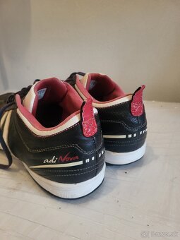 Turfy Adidas - veľkosť 8,5 - málo používané - 4