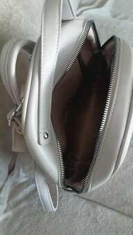 Dámsky plecniak novy - 4