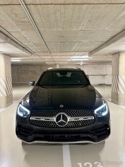 Mercedes-Benz GLC 200 4MATIC AMG - 4