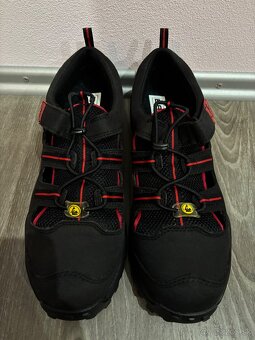 Bezpečnostná obuv - 4