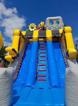 Skakaci hrad ROBOT - 4