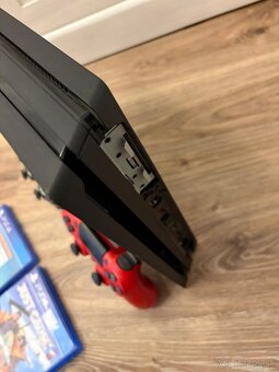 Playstation 4 pro - 4
