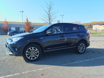 Toyota RAV4 - 4