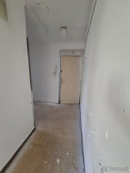 🏠 Na predaj: 1,5-izbový byt v centre mesta Snina - 4