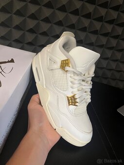 Jordan 4 metalic gold - 4