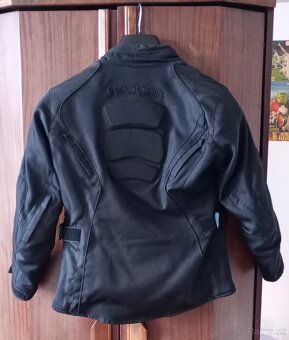 MOTORKÁRSKE OBLEČENIE - 4