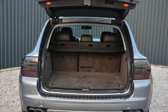 Porsche Cayenne – 3.2 V6 Benzín, Automat (184 kW / 247 hp) - 4