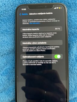iPhone 11 - 4