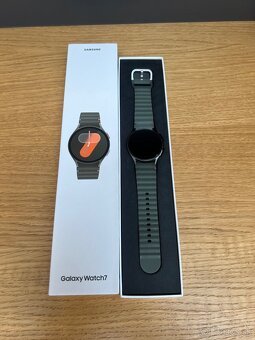 Predám SAMSUNG GALAXY WATCH 7 40mm, LTE, TOP stav, ZARUKA - 4