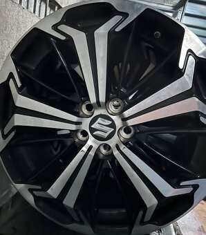 alu kolesá  SUZUKI   R19 - 4