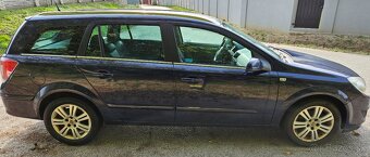 Opel astra H - 4