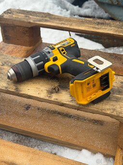 AKU skrutkovač s príklepom Dewalt - 4