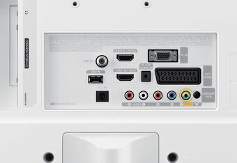 Používaný 24" Samsung T24D391EW biely - 4