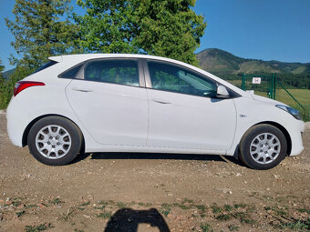 Hyundai i30 1.4i - 4