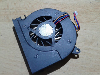 notebookove ventilatory za 4e kus - 4