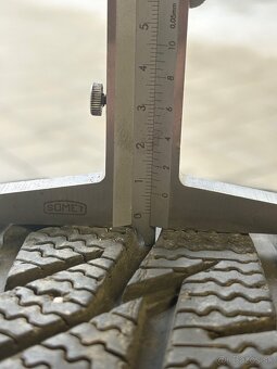 Zimné pneumatiky s plechovými diskami - 4