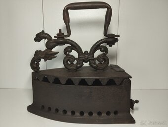 Atypická sběratelská žehlička DRAK s hvězdou - 4