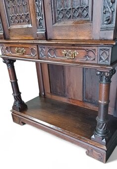 Starožitný nabytok - 4