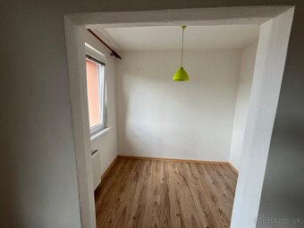 REZERVOVANÝ _ PREDAJ - 2,5 izbový byt, Sabinov - 4