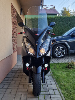 Predám Kymco Downtown 300i ABS - Rezervovaný - 4