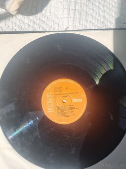 Platne Elvis worldwide 50 gold award hits - 4