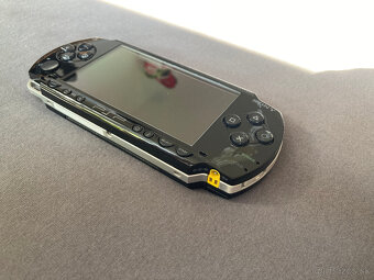 PSP Piano Black - 4